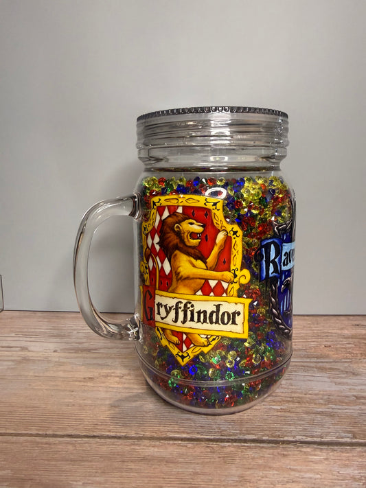 20oz Harry Potter Hogwarts House Crest Snow Globe Mug