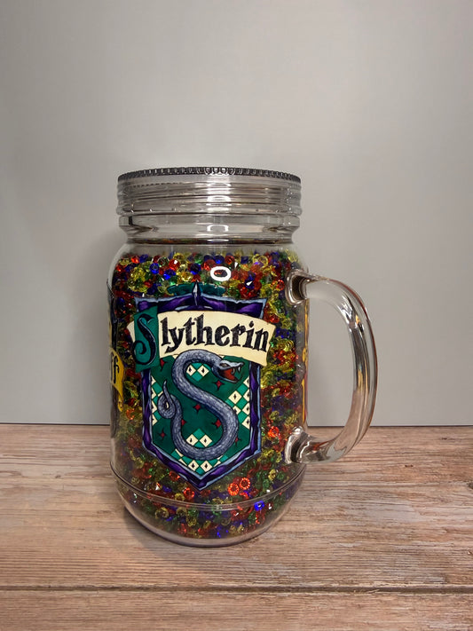 20oz Harry Potter Hogwarts House Crest Snow Globe Mug