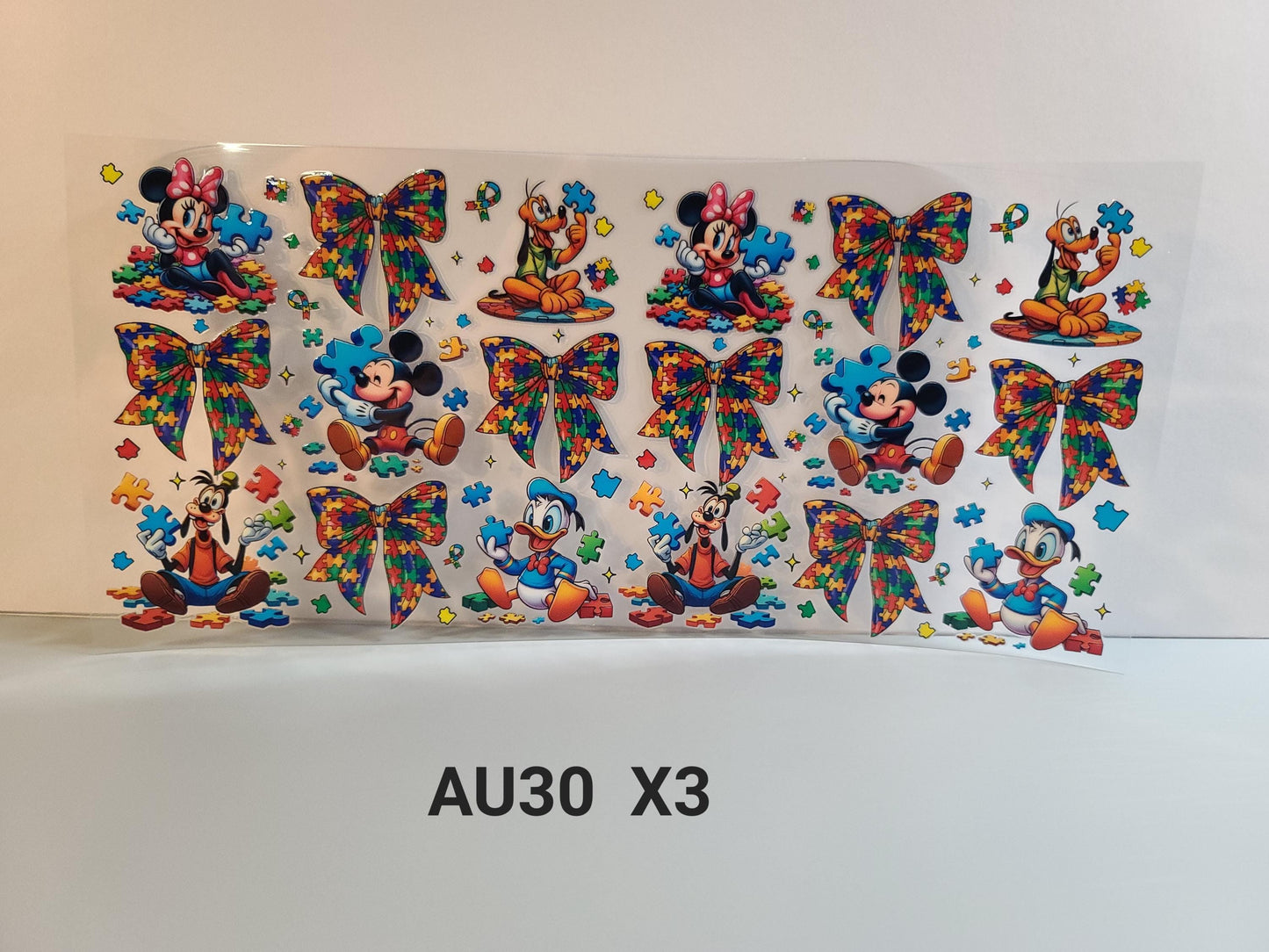 AU30